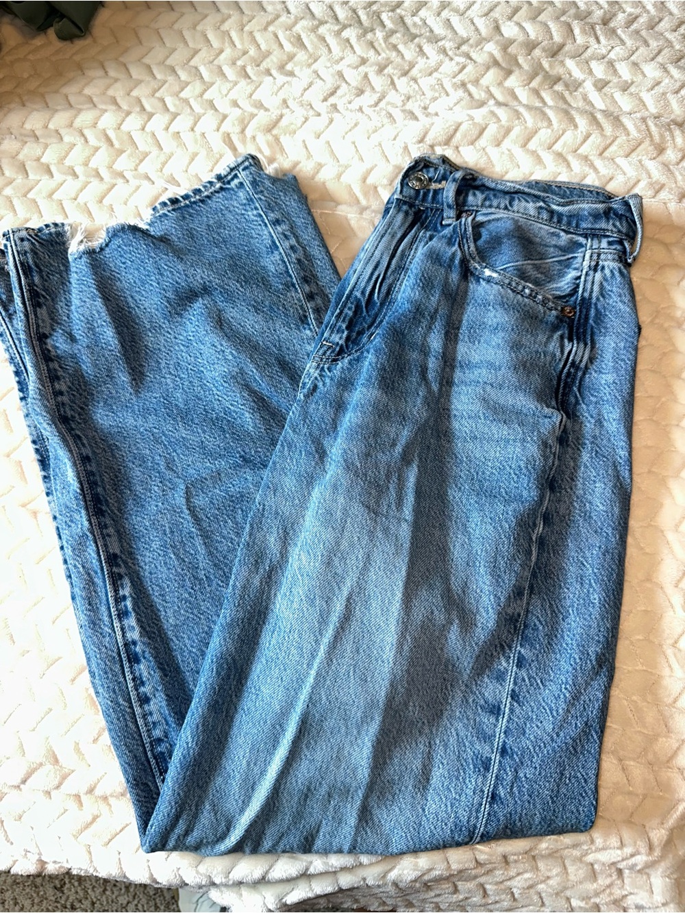 American Eagle Super High Rise Baggy Wide Leg Size 4/30